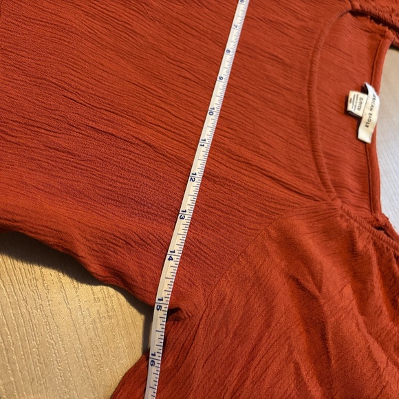 AEO Burnt Orange Blouse VGUC - Picture 6 of 6